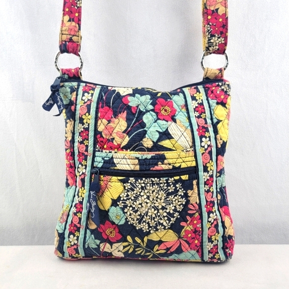 Vera Bradley Handbags - Vera Bradley Happy Snails hipster crossbody bag adjustable strap
